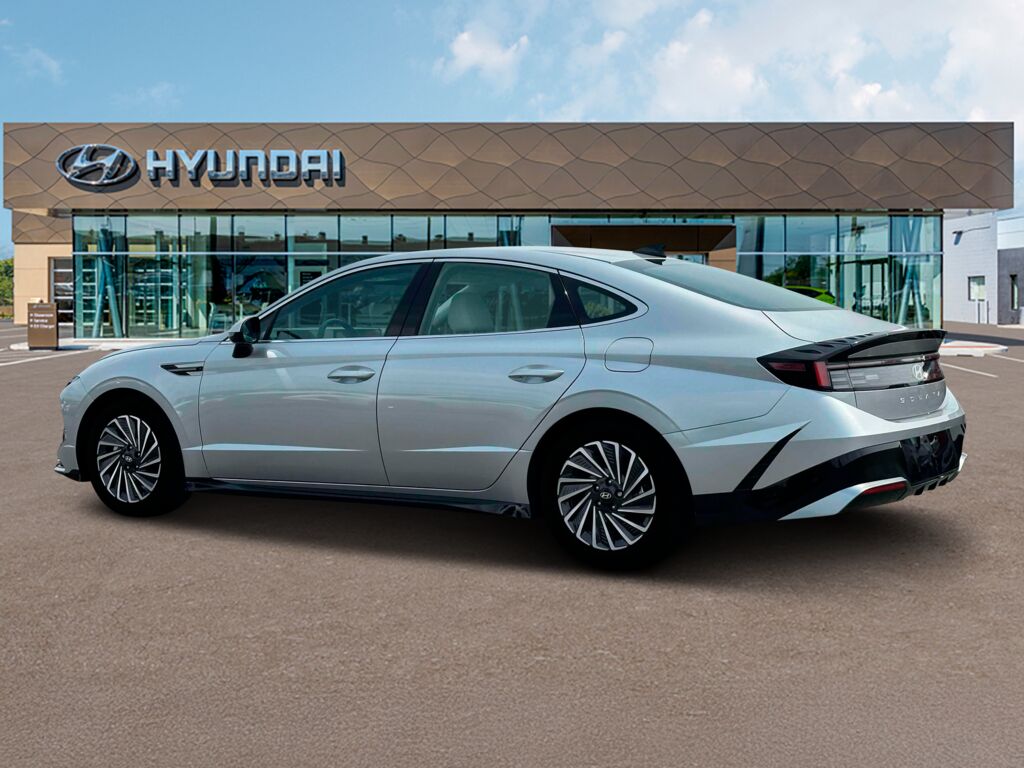 2025 Hyundai SONATA Hybrid SEL — photo 1 of 10