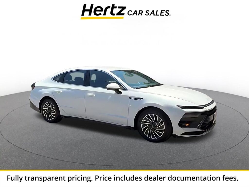 2025 Hyundai Sonata Hybrid SEL — photo 1 of 13