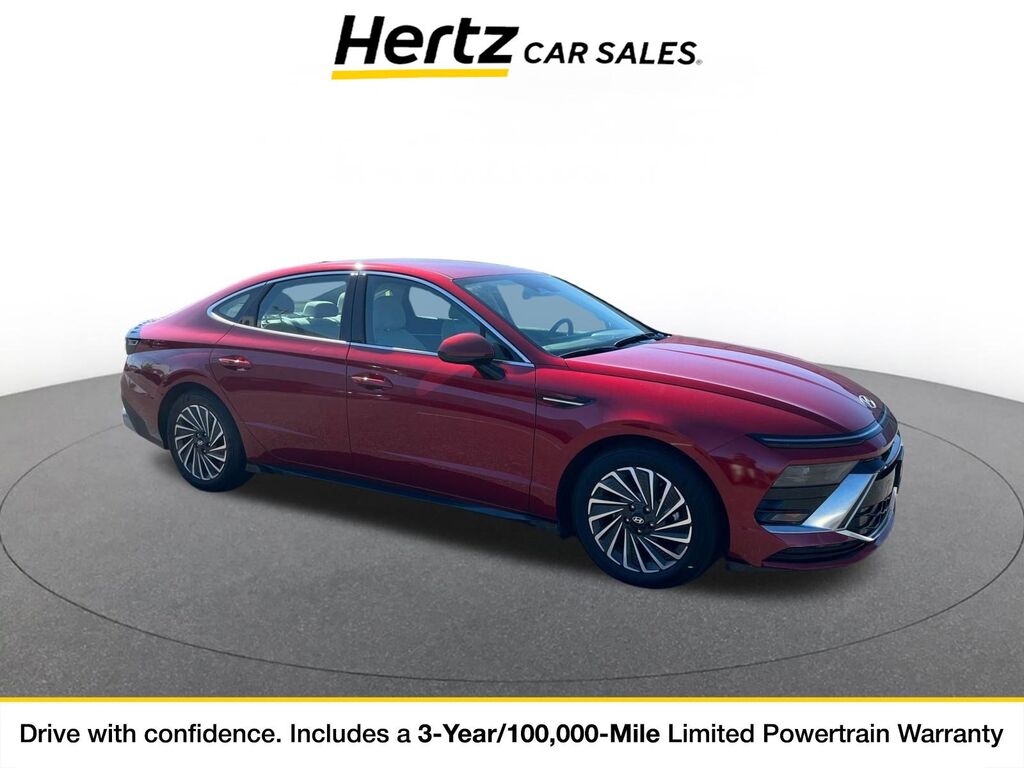 2025 Hyundai Sonata Hybrid SEL — photo 1 of 11