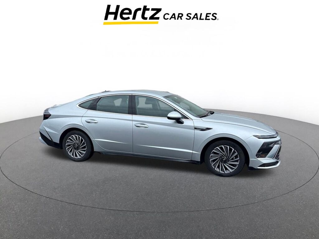 2025 Hyundai Sonata Hybrid SEL — photo 1 of 26
