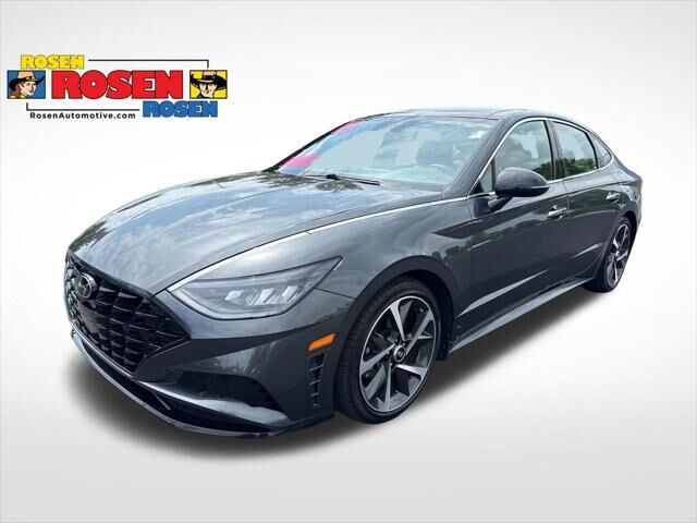 2023 Hyundai SONATA SEL Plus — photo 1 of 13