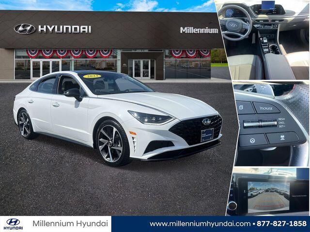2023 Hyundai SONATA SEL Plus — photo 1 of 12