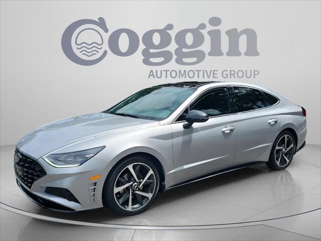 2023 Hyundai SONATA SEL Plus — photo 1 of 13