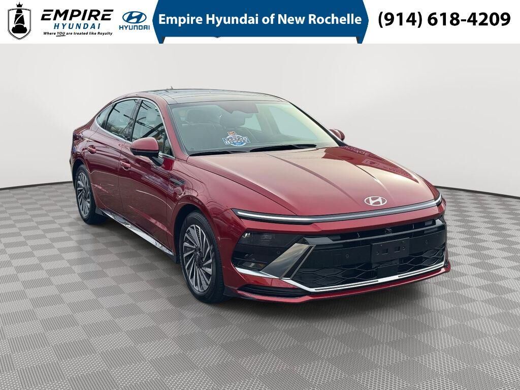 2025 Hyundai SONATA Hybrid Limited — photo 1 of 13