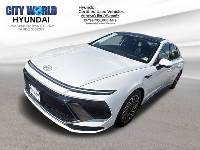 2025 Hyundai SONATA Hybrid Limited — photo 1 of 13