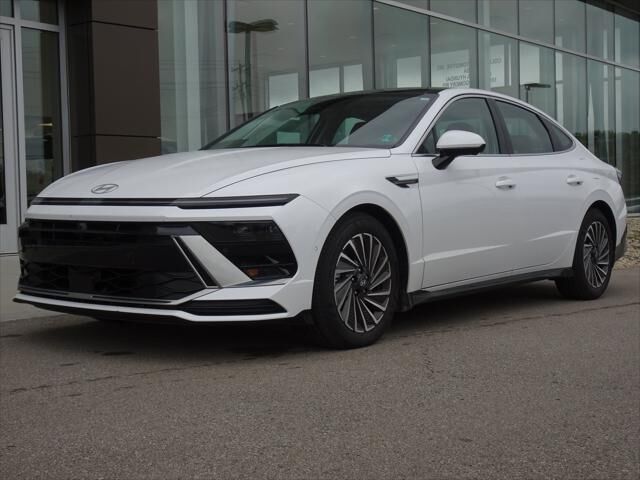 2026 Hyundai SONATA Hybrid Limited — photo 1 of 11