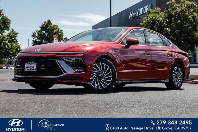 2025 Hyundai SONATA Hybrid Limited — photo 1 of 13