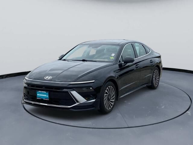 2025 Hyundai SONATA Hybrid Limited — photo 1 of 13