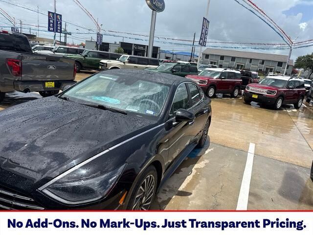 2023 Hyundai SONATA Hybrid Limited — photo 1 of 3