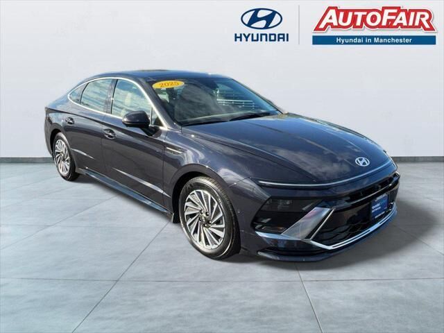 2025 Hyundai SONATA Hybrid Limited — photo 1 of 13