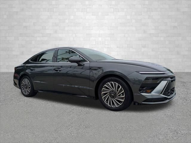 2024 Hyundai SONATA Hybrid Limited