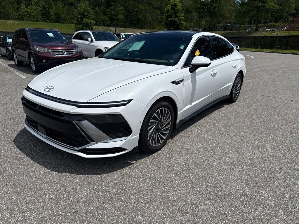 2024 Hyundai SONATA Hybrid Limited — photo 1 of 39