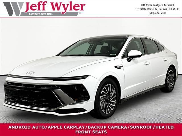 2025 Hyundai SONATA Hybrid Limited — photo 1 of 13