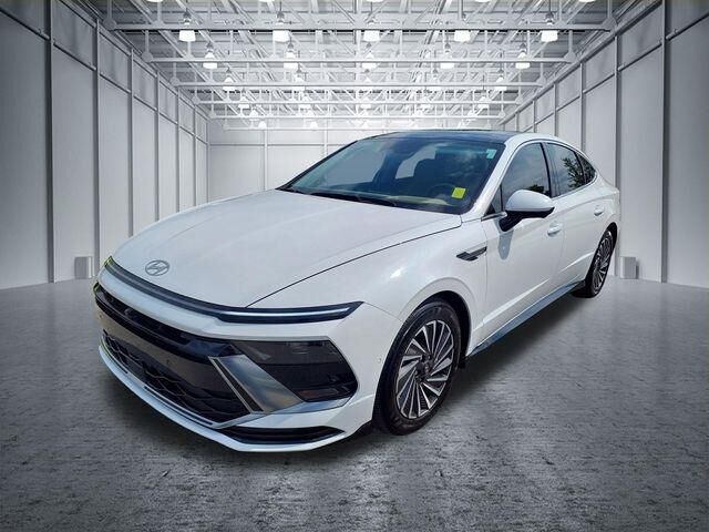 2025 Hyundai SONATA Hybrid Limited