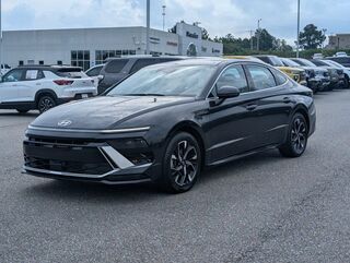 2025 Hyundai Sonata SEL — photo 1 of 13