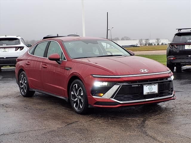 2025 Hyundai SONATA SEL — photo 1 of 13