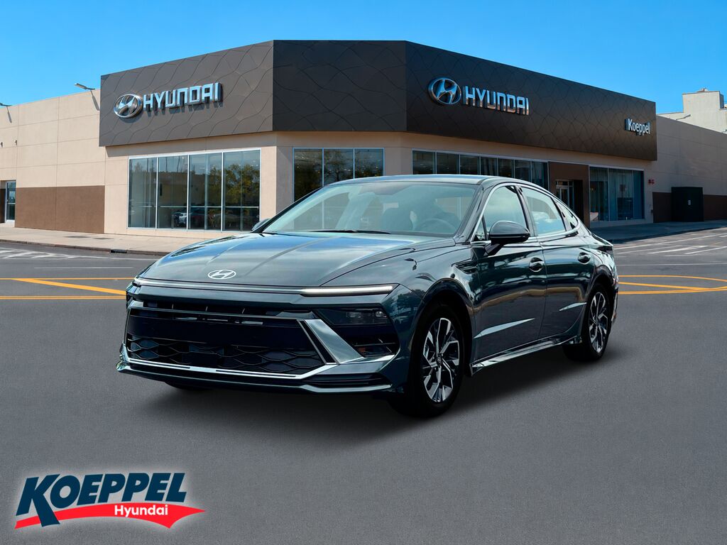 2025 Hyundai SONATA SEL — photo 1 of 12