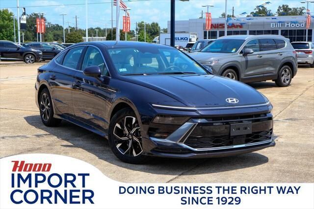 2025 Hyundai SONATA SEL — photo 1 of 13