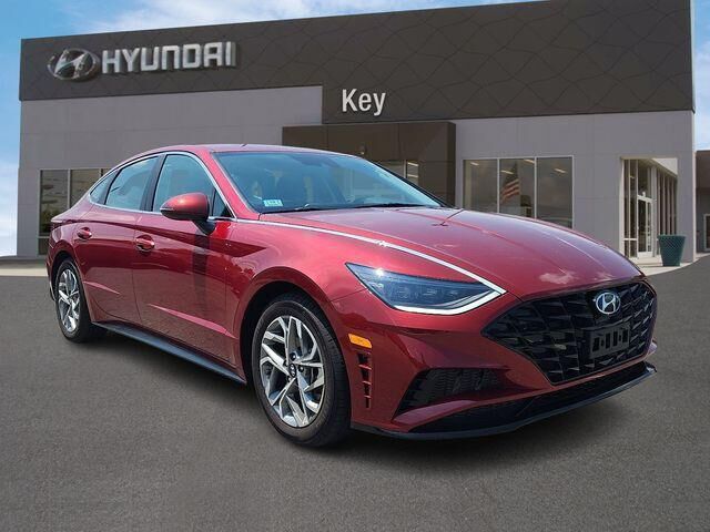 2023 Hyundai SONATA SEL — photo 1 of 13