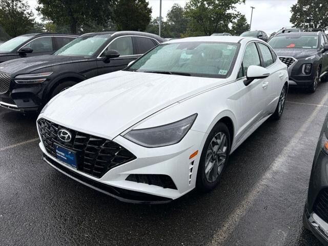 2023 Hyundai SONATA SEL — photo 1 of 1