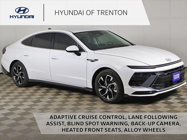 2024 Hyundai SONATA SEL — photo 1 of 13
