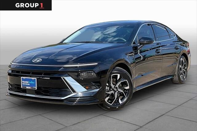 2025 Hyundai SONATA SEL — photo 1 of 13