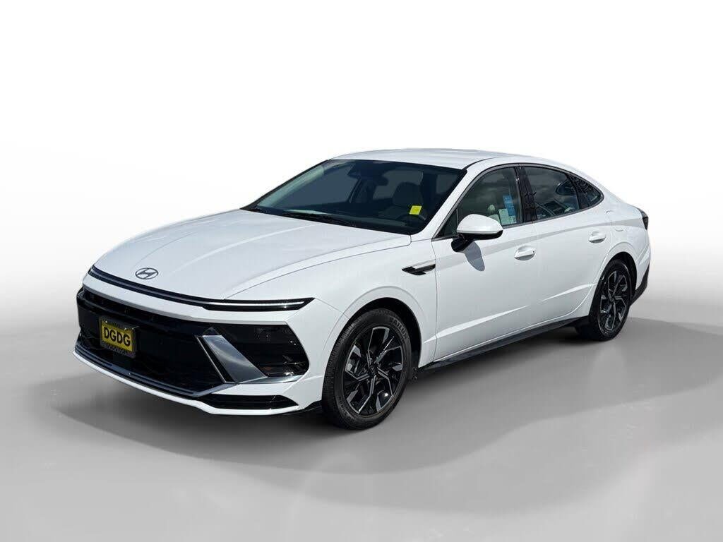 2025 Hyundai SONATA SEL — photo 1 of 1