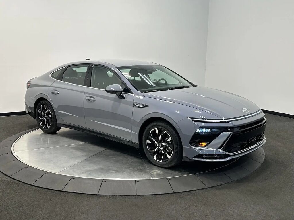2025 Hyundai SONATA SEL — photo 1 of 14