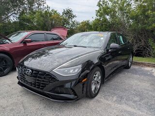 2022 Hyundai SONATA SEL — photo 1 of 16