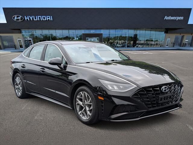 2022 Hyundai SONATA SEL