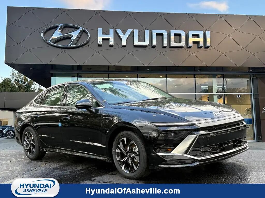 2025 Hyundai SONATA SEL — photo 1 of 13
