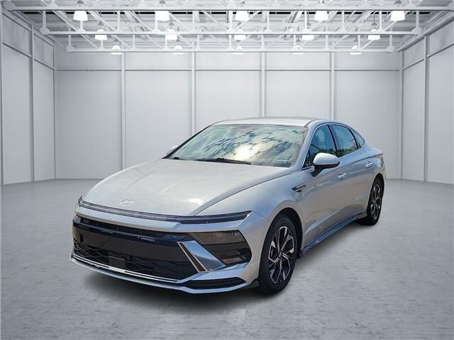 2025 Hyundai SONATA SEL — photo 1 of 13
