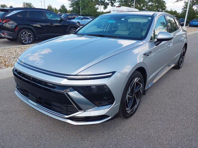2026 Hyundai SONATA SEL Sport — photo 1 of 13