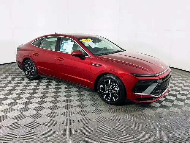 2024 Hyundai SONATA SEL — photo 1 of 13