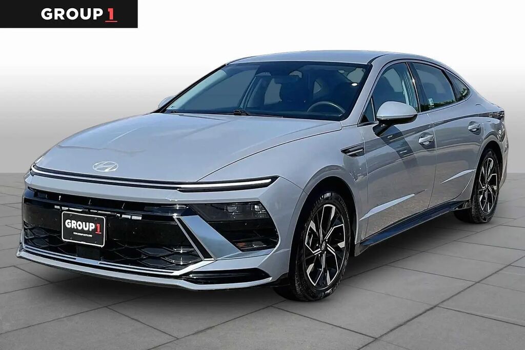 2024 Hyundai SONATA SEL — photo 1 of 12