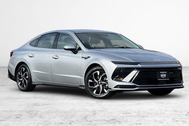 2025 Hyundai SONATA SEL — photo 1 of 24