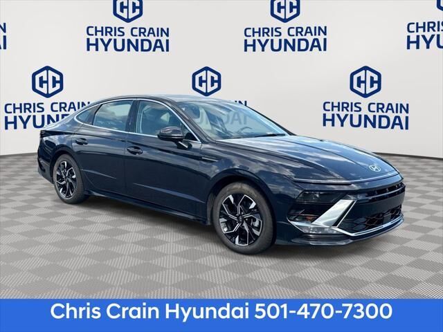 2025 Hyundai SONATA SEL — photo 1 of 14
