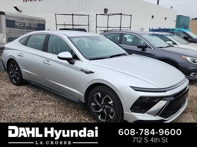 2025 Hyundai SONATA SEL — photo 1 of 13