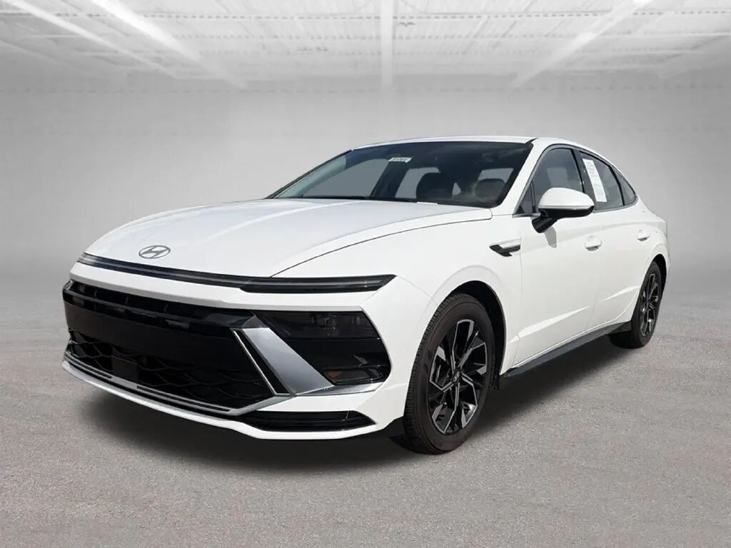 2025 Hyundai SONATA SEL — photo 1 of 13
