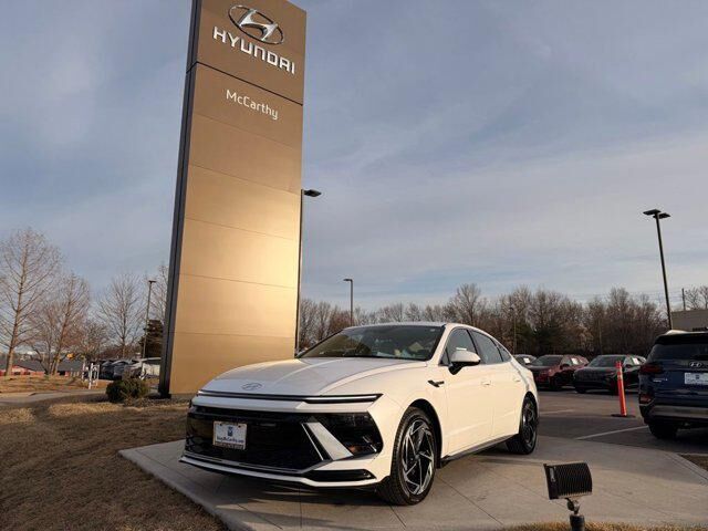 2026 Hyundai SONATA SEL Sport — photo 1 of 33