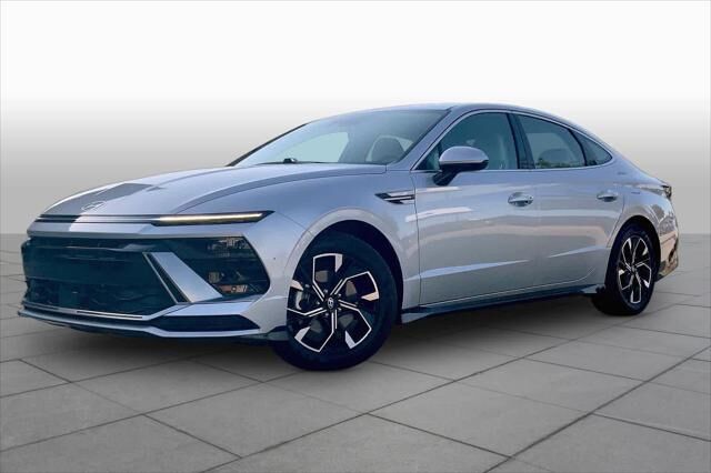 2025 Hyundai SONATA SEL — photo 1 of 13