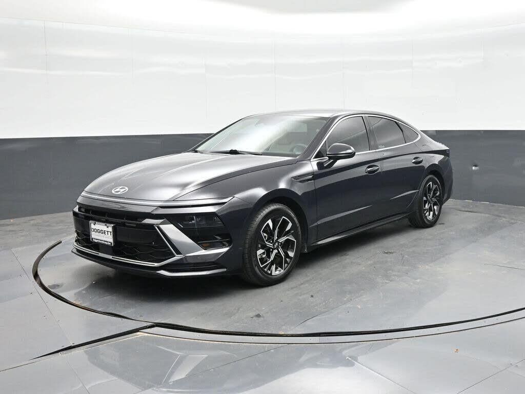 2024 Hyundai SONATA SEL — photo 1 of 2