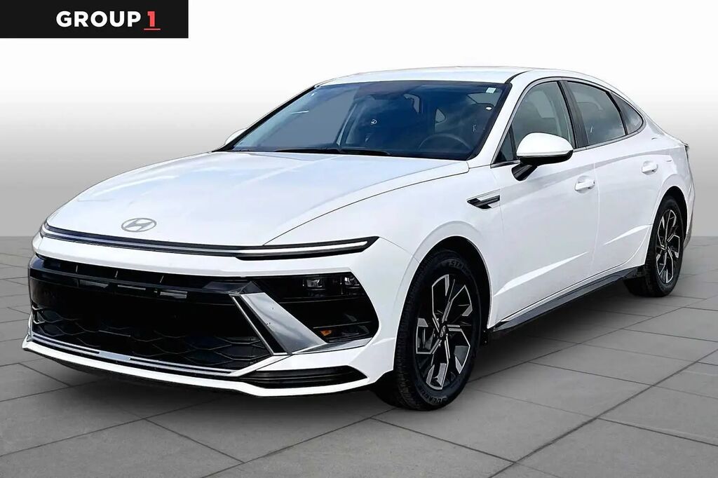 2025 Hyundai SONATA SEL — photo 1 of 13