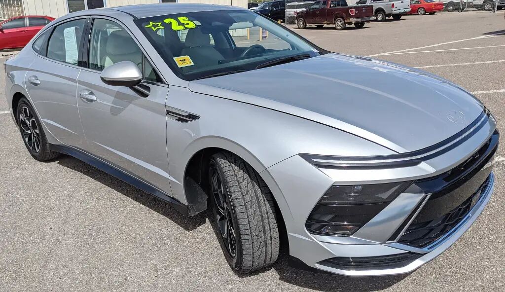 2025 Hyundai SONATA SEL — photo 1 of 13