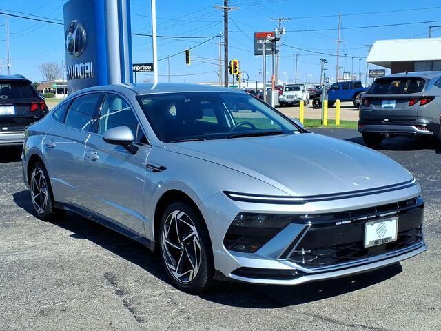 2026 Hyundai SONATA SEL Sport — photo 1 of 13