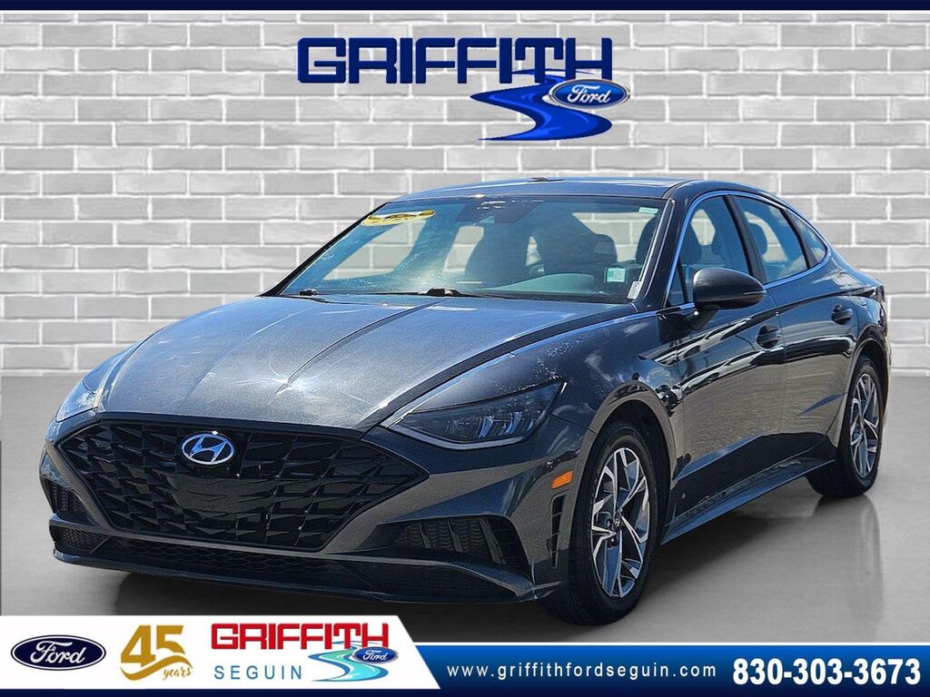 2023 Hyundai SONATA SEL — photo 1 of 2