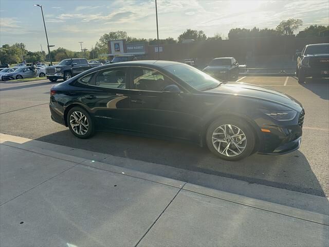 2023 Hyundai SONATA SEL — photo 1 of 13