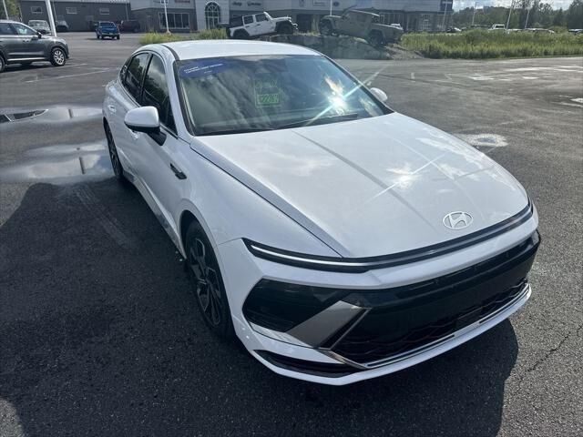2024 Hyundai SONATA SEL — photo 1 of 25
