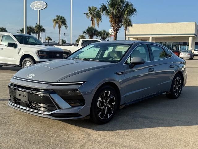 2025 Hyundai SONATA SEL — photo 1 of 26