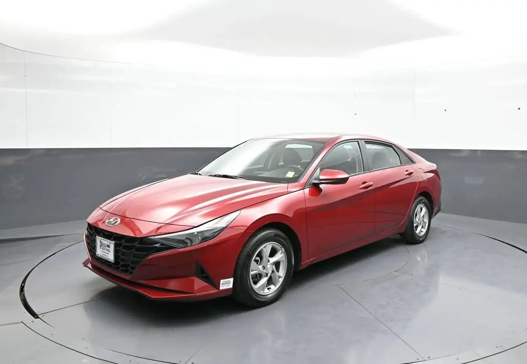 2023 Hyundai ELANTRA SE — photo 1 of 13